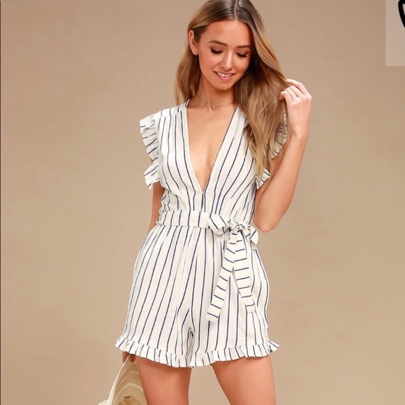 SOLD ‼️Lulu’s Billabong Ruffle Striped Romper - Picture 6 of 7